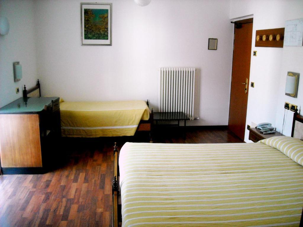 Hotel Faedo Pineta Chambre photo